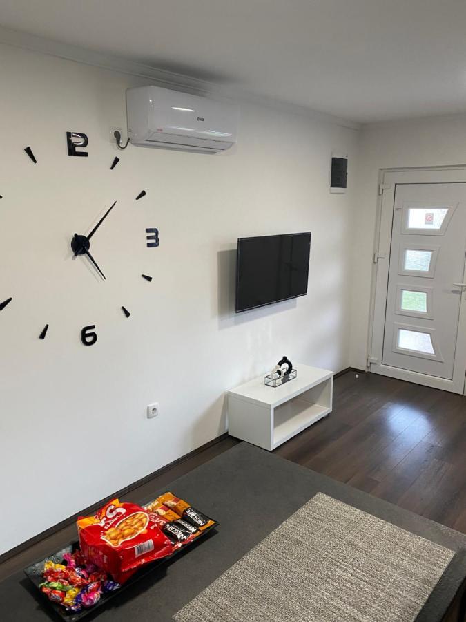 Apartmani Mira Палич Екстер'єр фото